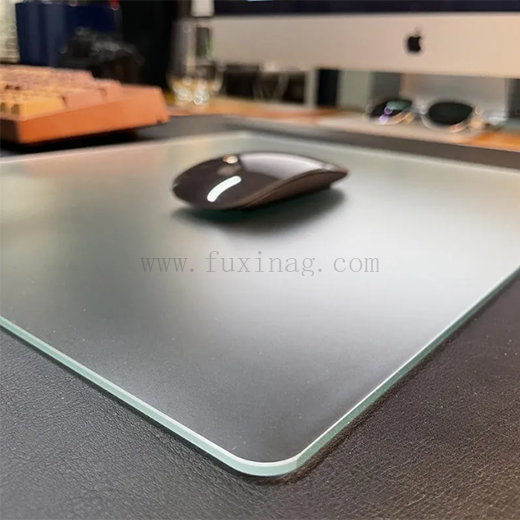 Custom Size 1.5-3mm Thickness Permanent AG Micro-Etched Ultra-Thin Tempered Glass Mousepad for Esports Designer Workstations